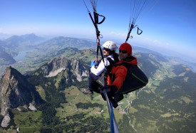 Gleitschirm Tandemflug  Mostelegg oberhalb Schwyz